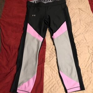 Under armour cropped leggings